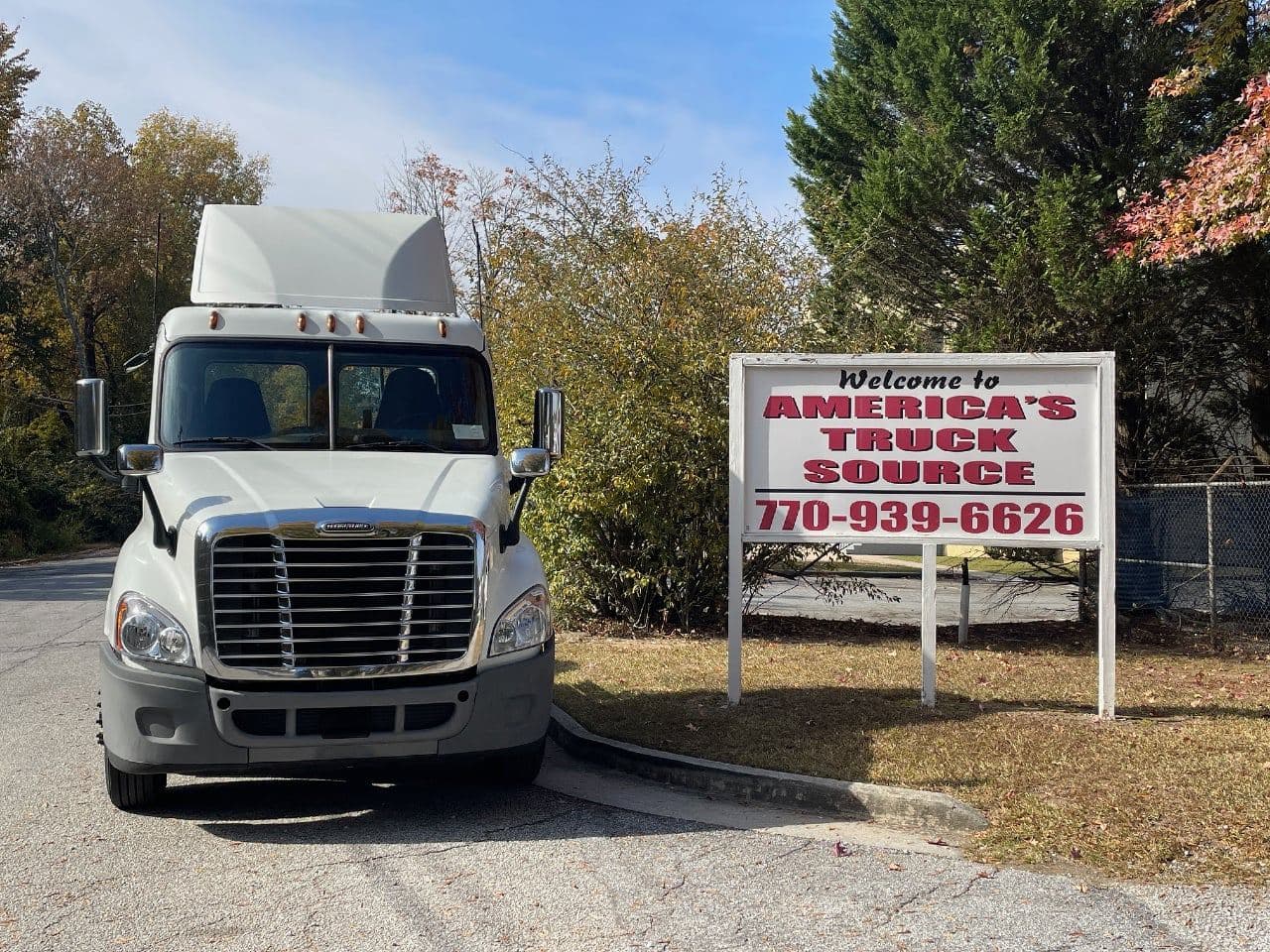 2019 Freightliner Cascadia 125 image 8