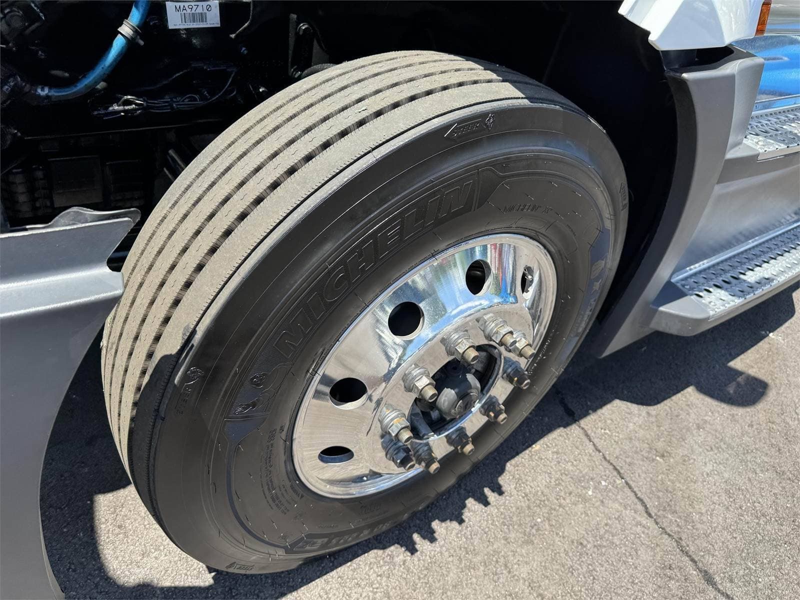 2021 Freightliner Cascadia image 9