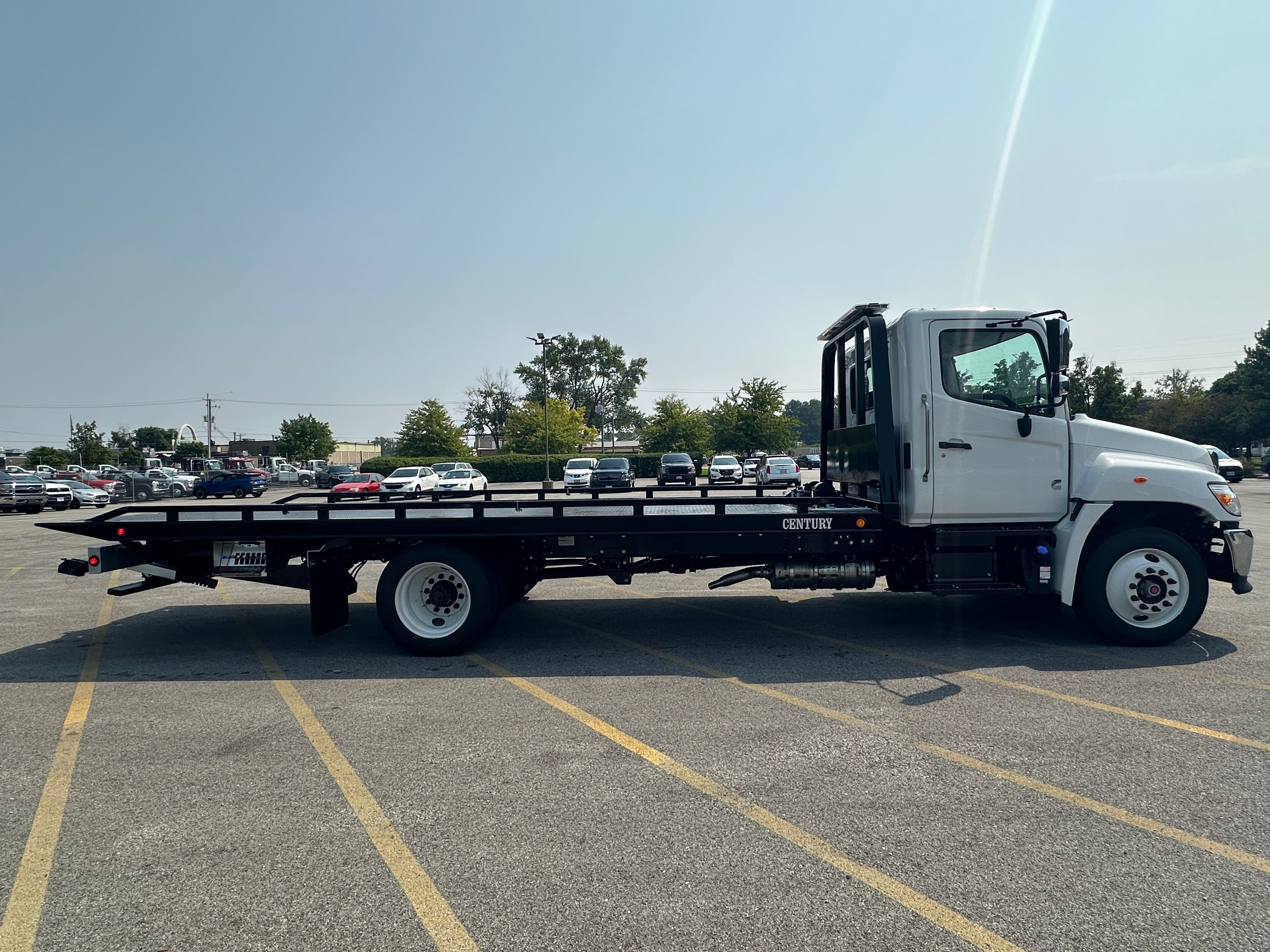 2025 Hino L6 WITH A CENTURY 21.5' STEEL CARRIER  (SK#: 6261C)  image 9