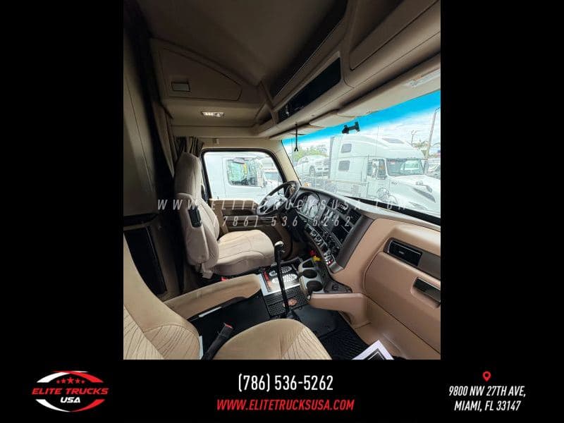 2017 Kenworth T680 image 27