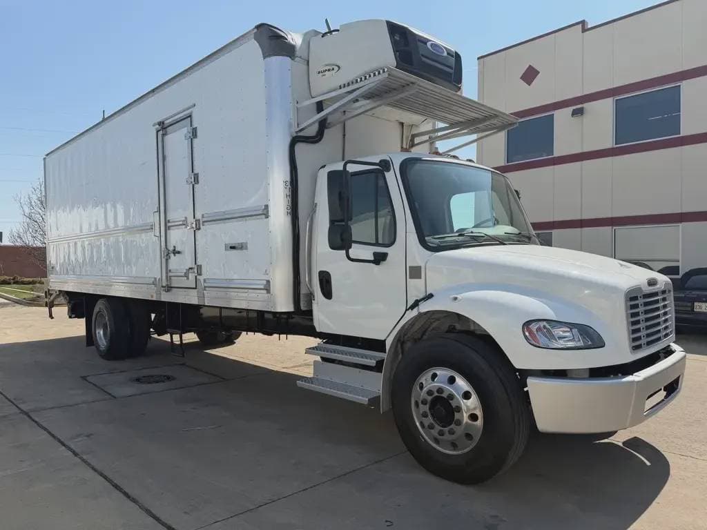 Used 2019 FREIGHTLINER Reefer/Refrigerated Truck - Food Truck, Box Truck - Straight Truck - BUSINESS CLASS M2 106 image 2