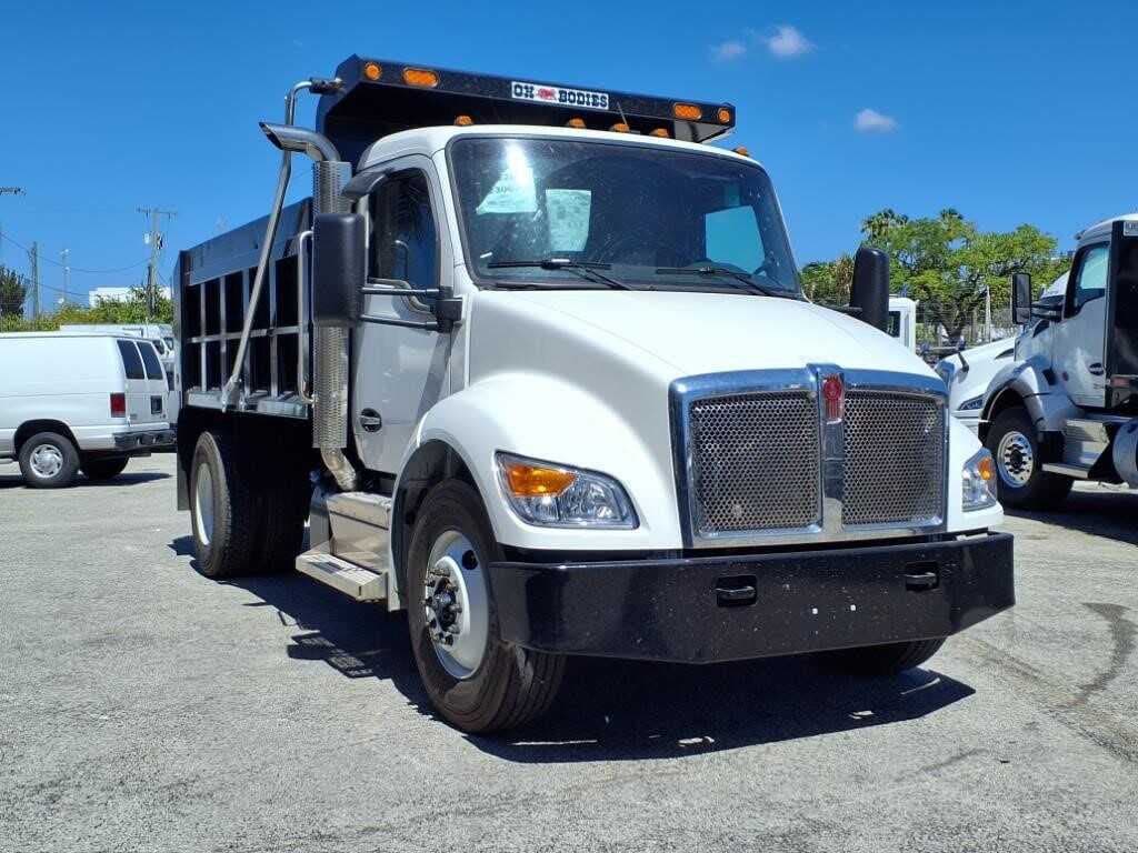 1995 Kenworth T600 image 1