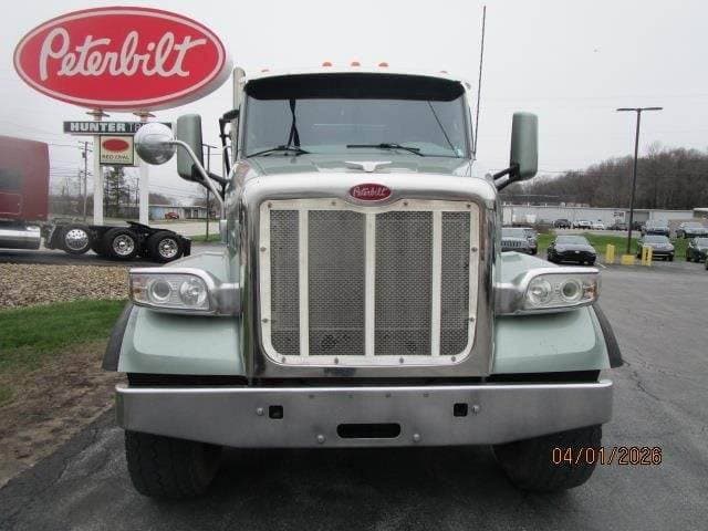 2020 Peterbilt 567 image 8