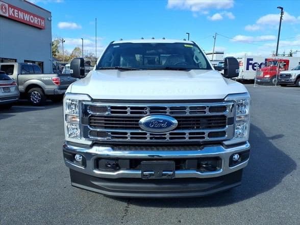 2026 Ford F350 image 7