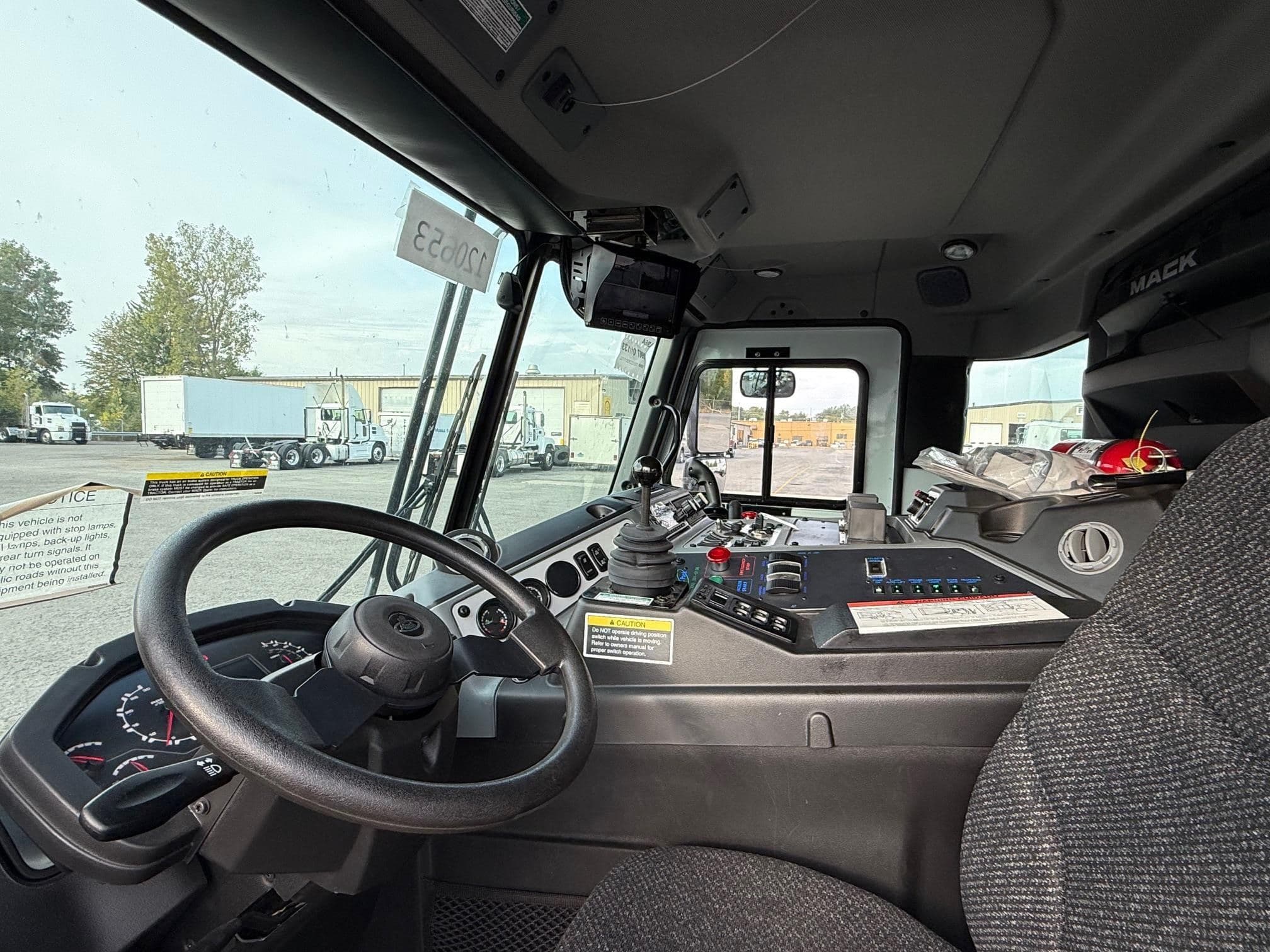 2025 MACK LR64R 120653 image 9