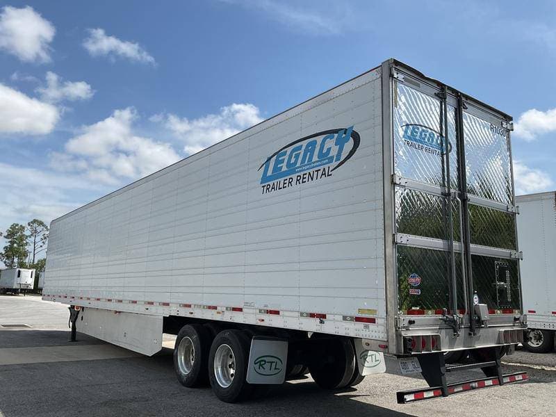 2016 Utility 3000R image 2