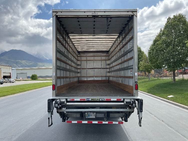 2022 International MV607 Box Truck - 220HP, 6 Speed Automatic, Roll up Door image 8