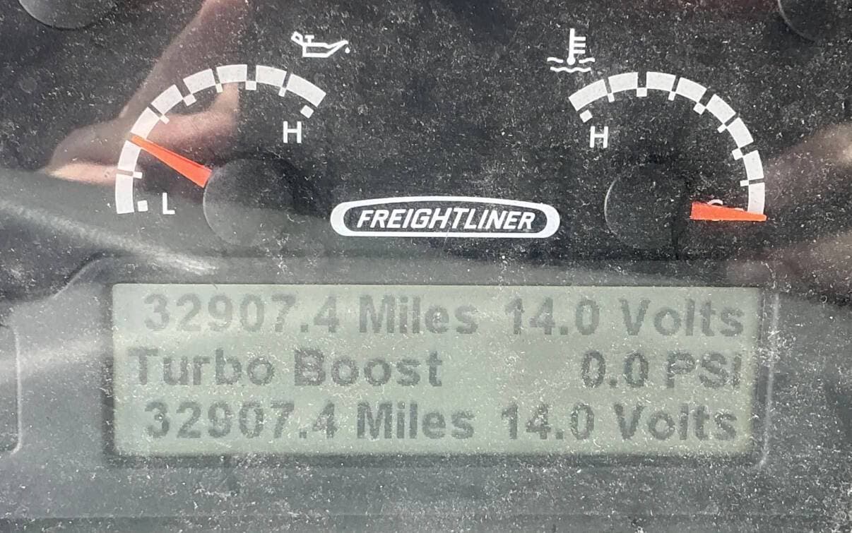 2016 Freightliner MT55 image 6