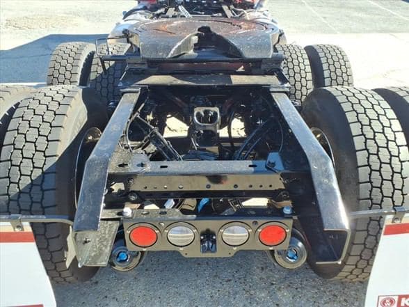 2026 Kenworth W900 image 8