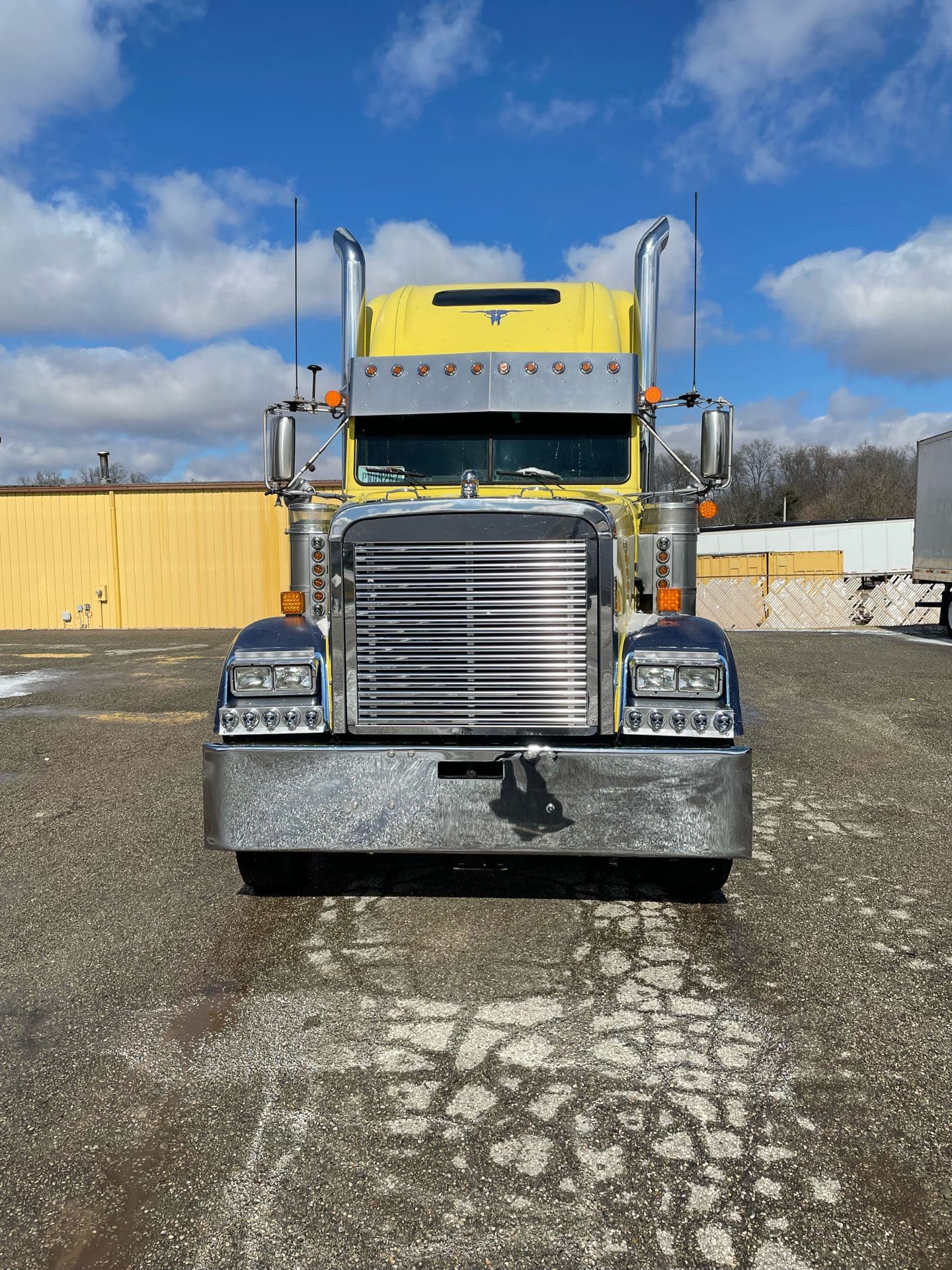 1999 Freightliner Long Conv. image 11