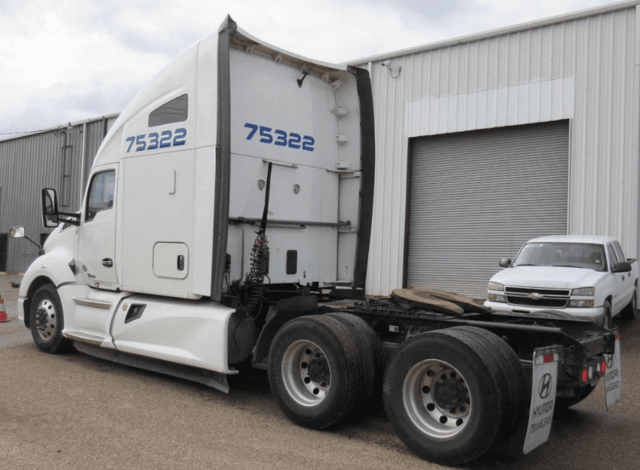 2020 Kenworth T680 image 2