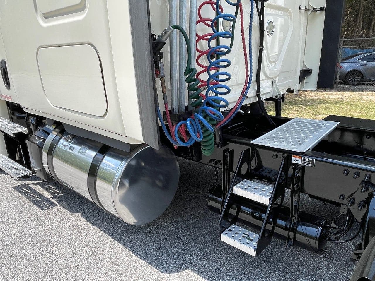 2020 Freightliner Cascadia image 11