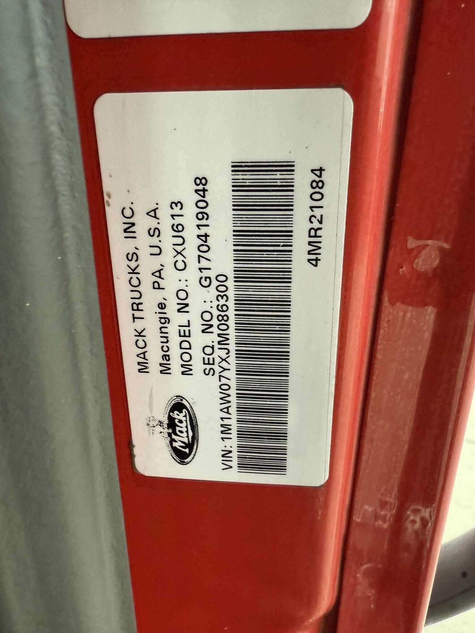 Used 2018 MACK PINNACLE CXU613 Conventional - Day Cab in Amarillo, TX image 2