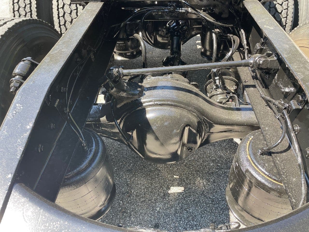 2020 Freightliner Cascadia 126 image 5