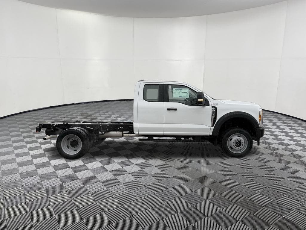 2026 Ford F-450SD XL Dump Truck image 2