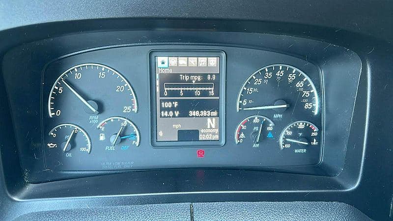 2023 Freightliner Cascadia 126 image 12