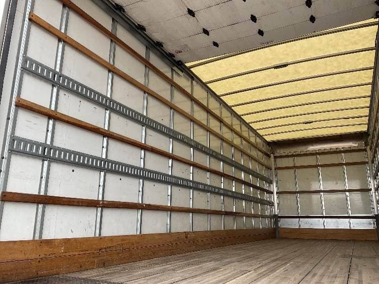 2022 International MV607 Box Truck - 220HP, 6 Speed Automatic, Roll up Door image 11