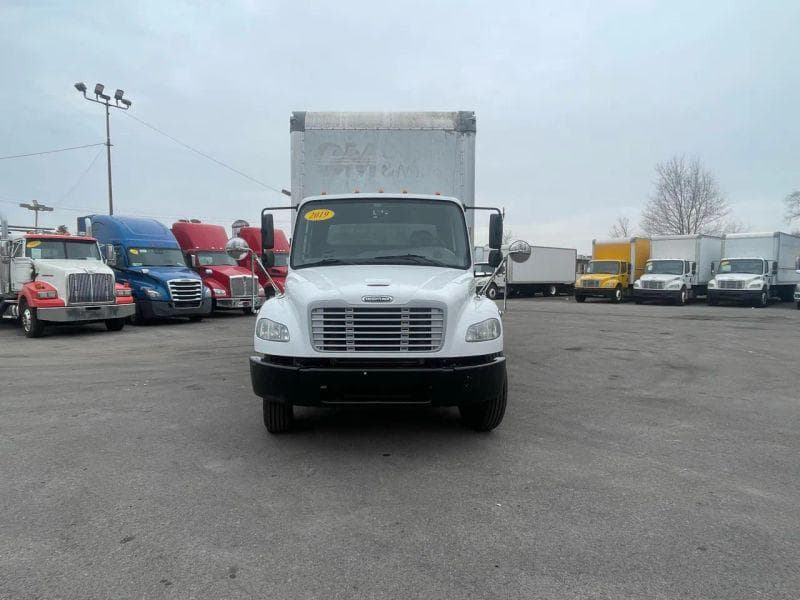 2019 Freightliner Cascadia 125 image 1