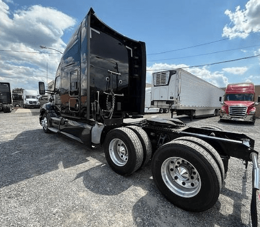 2020 Kenworth T680 image 5
