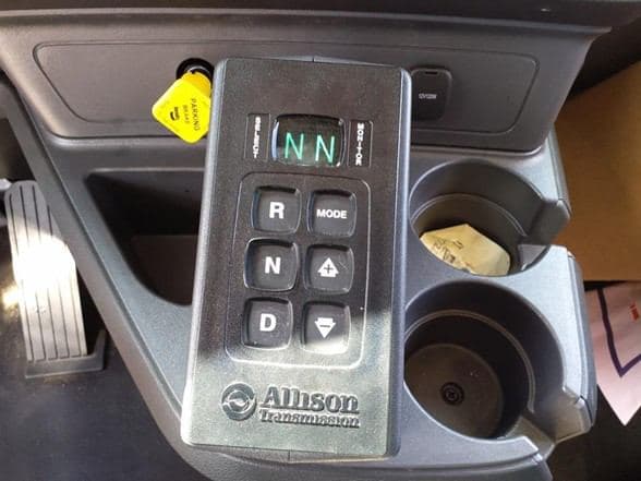 2025 Kenworth T880 image 26