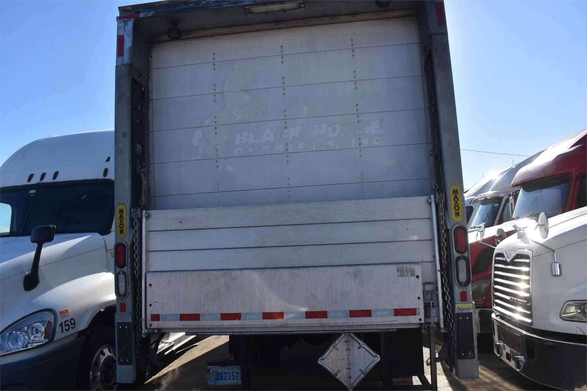 2018 Freightliner M2 image 1
