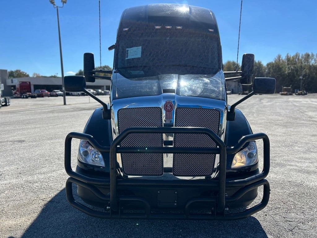2021 Kenworth T680 image 7