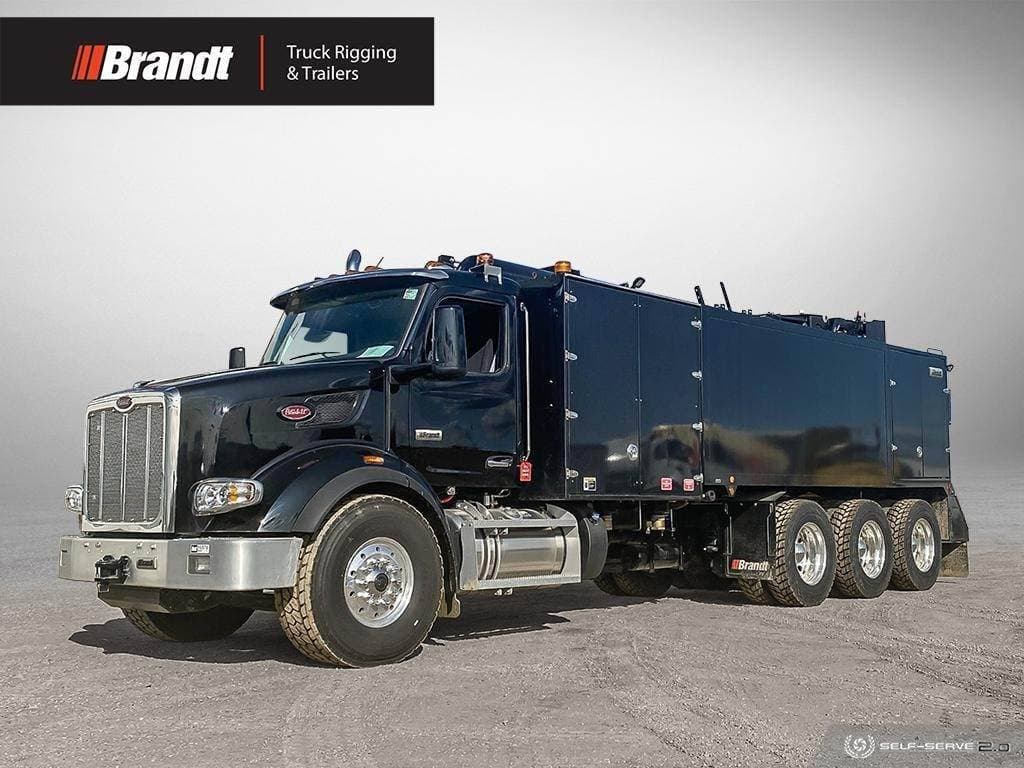 2023 Peterbilt 567 image 1