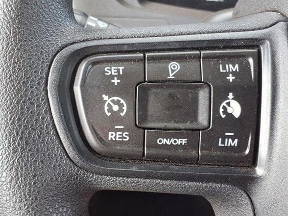 2025 Kenworth T880 image 27