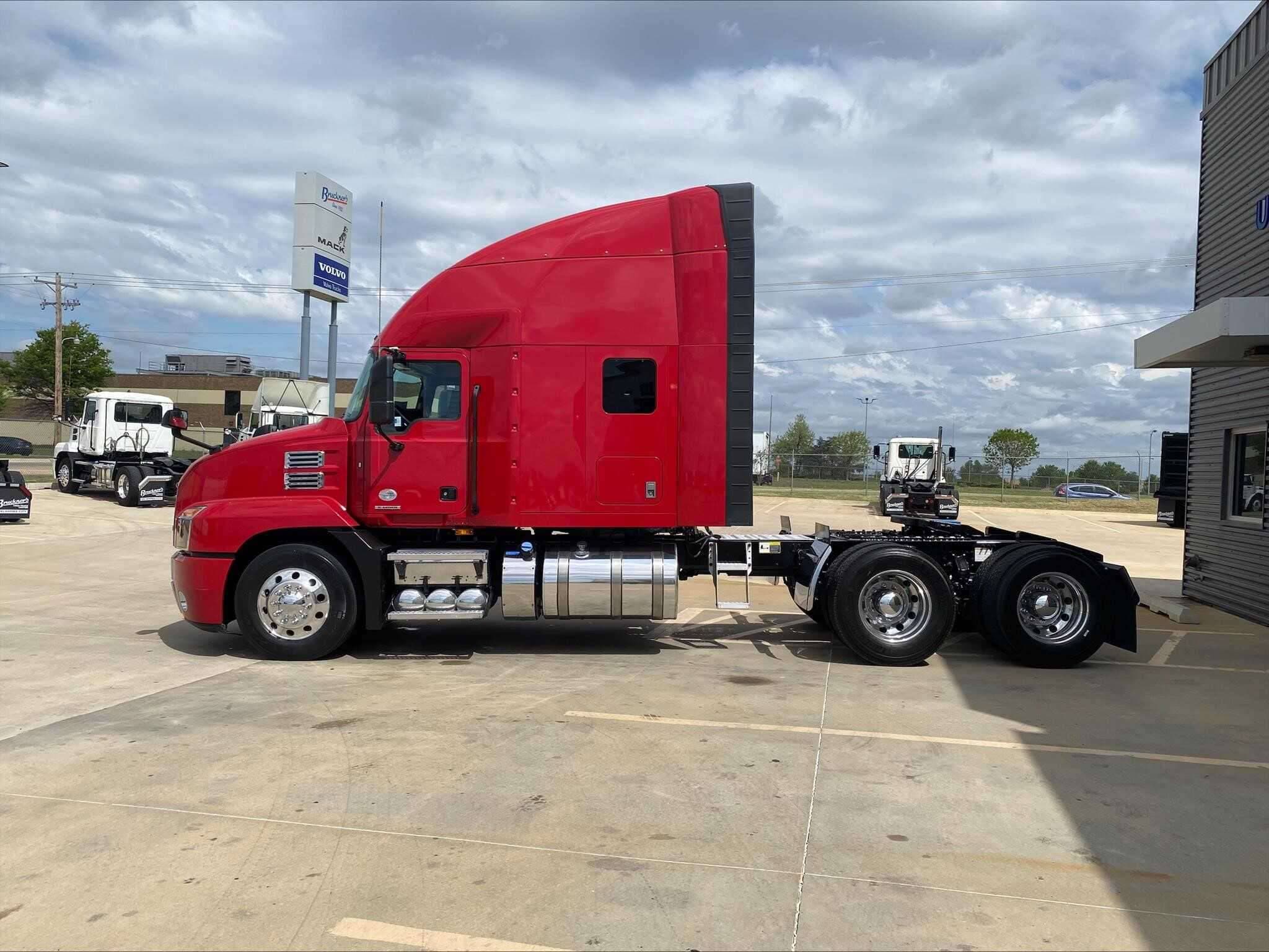 Used 2020 MACK ANTHEM Conventional - Sleeper Truck in Tulsa, OK image 8