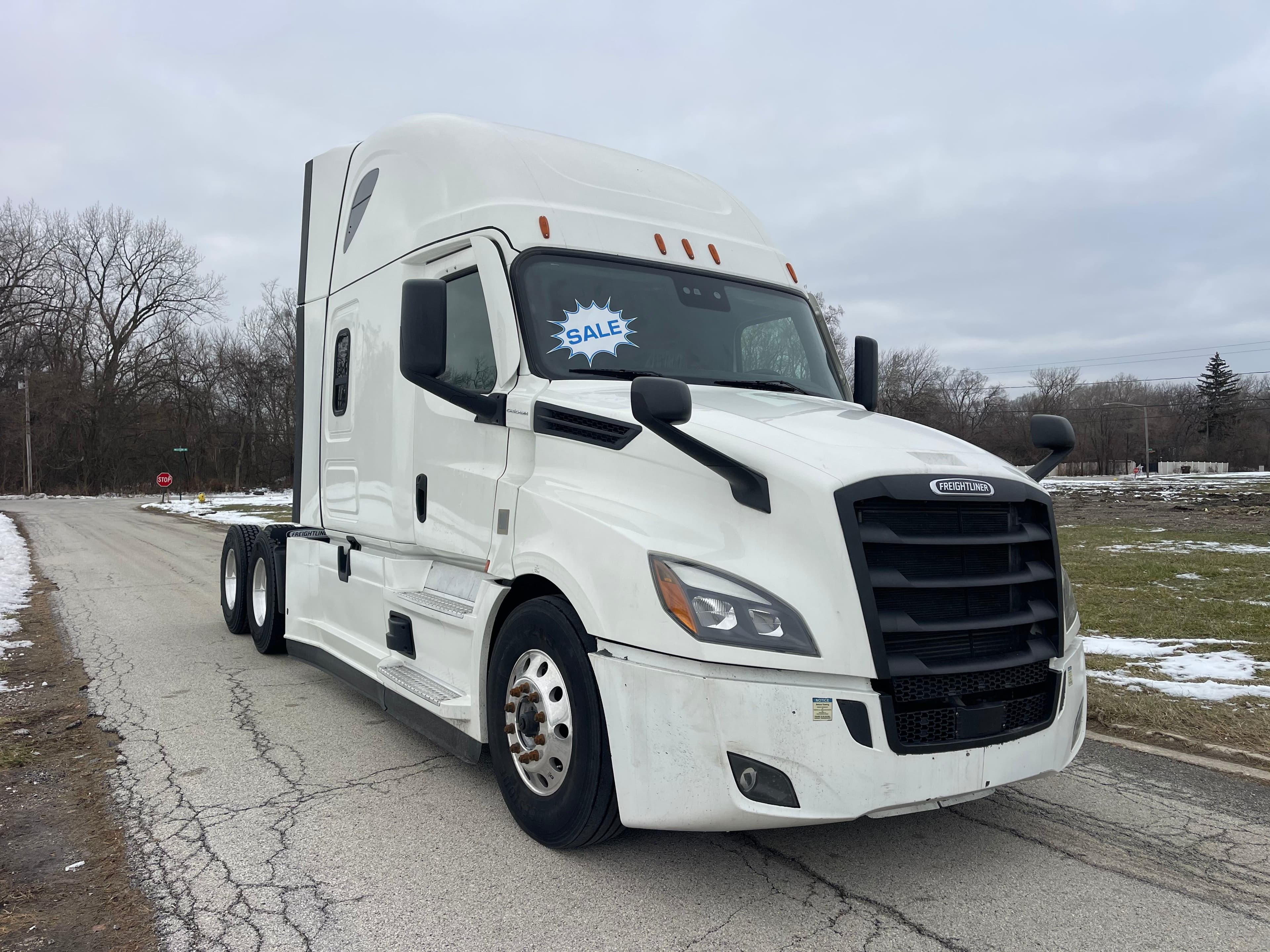 2022 Freightliner Cascadia 126 image 3
