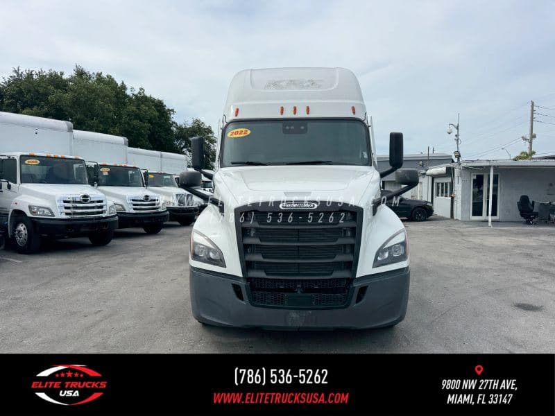 2022 Freightliner Cascadia image 10