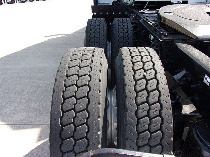 2021 Peterbilt 579 image 7