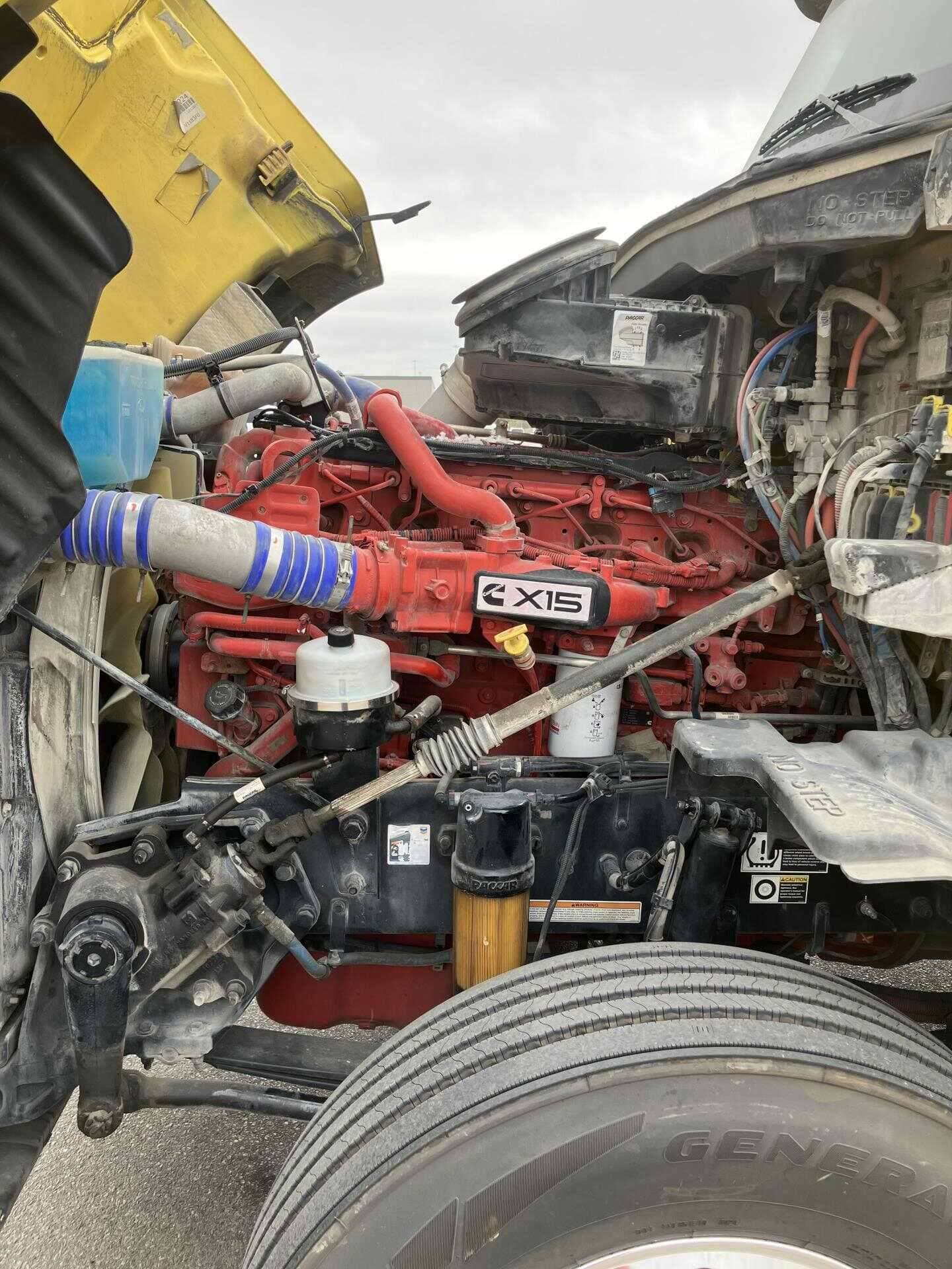 2021 Peterbilt 579 image 5
