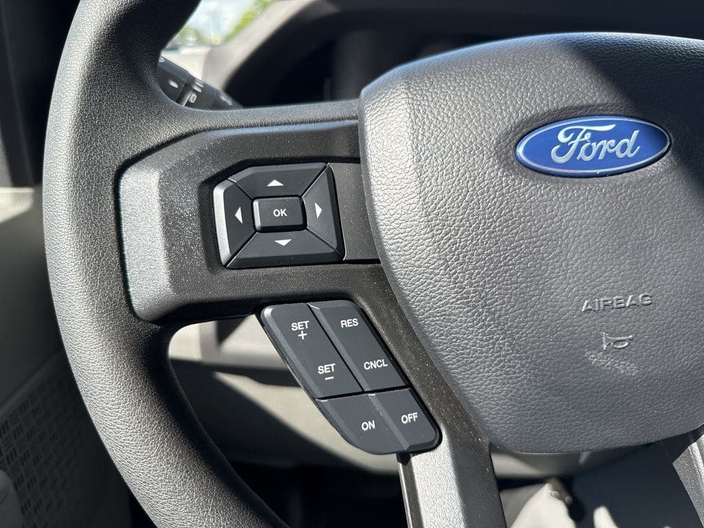 2026 Ford E-350SD Base Box Van image 27