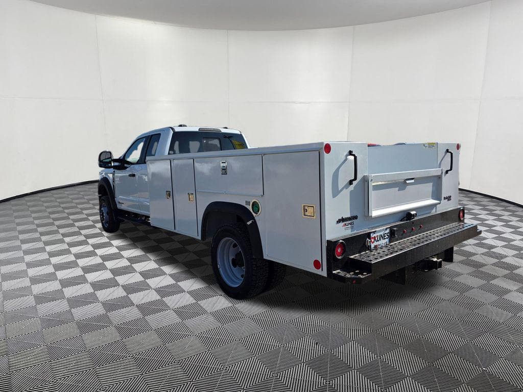 2026 Ford F-550SD XL Service Utility Body image 6