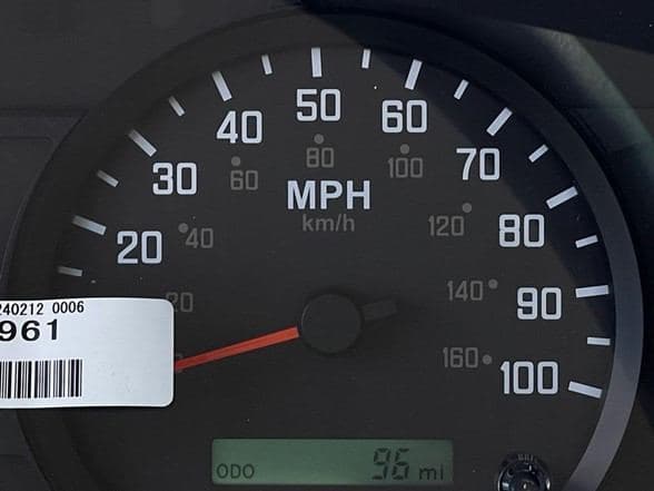 2025 Isuzu NRR image 33