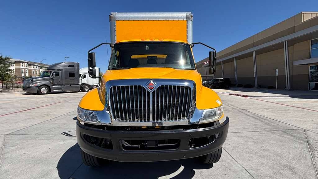 Used 2021 INTERNATIONAL MV607 image 7