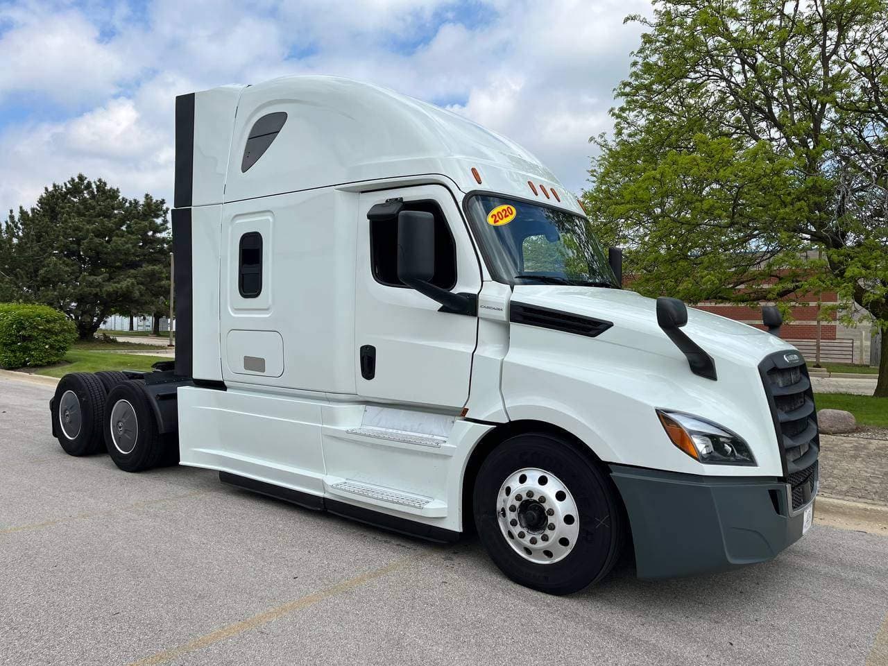 2020 Freightliner Cascadia 126 #1147 image 3