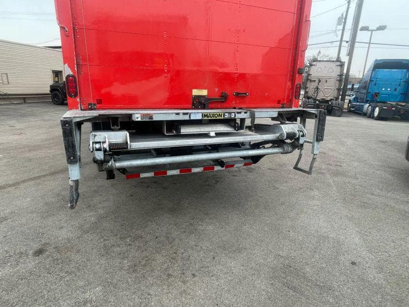 2018 Freightliner Cascadia 125 image 5