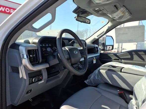 2026 Ford F550 SD XL image 16