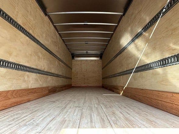 2025 Ford F650 SD image 6