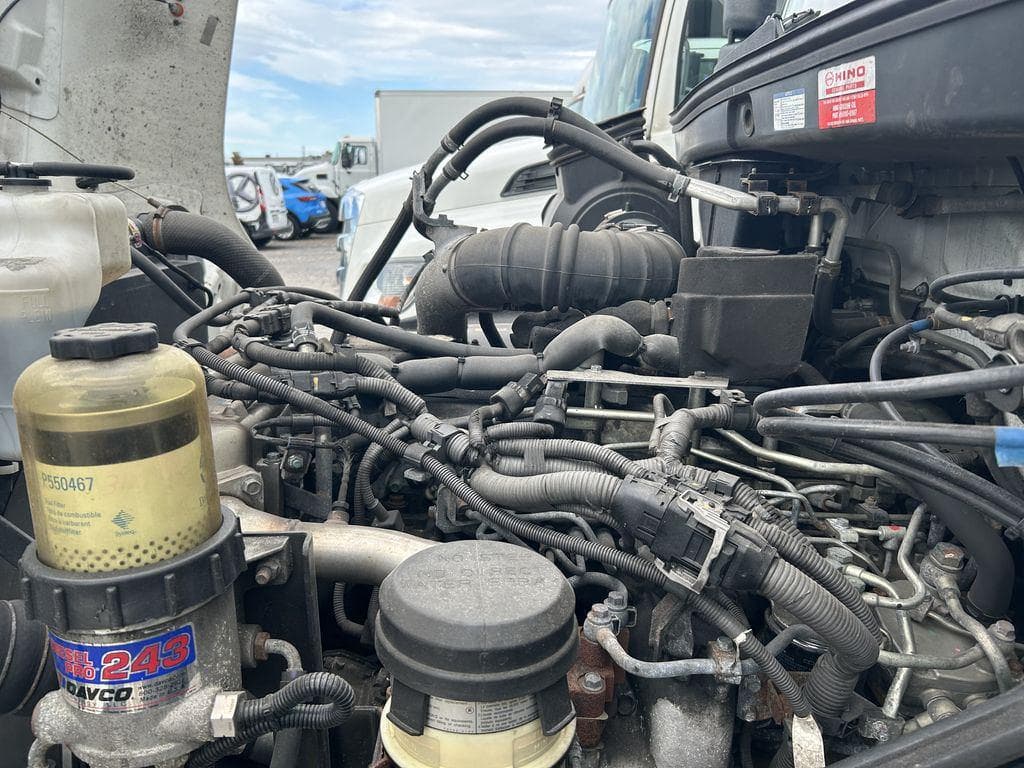 2020 Hino 338 image 12