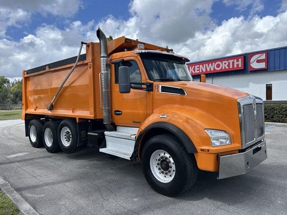 2019 Kenworth T880 image 1