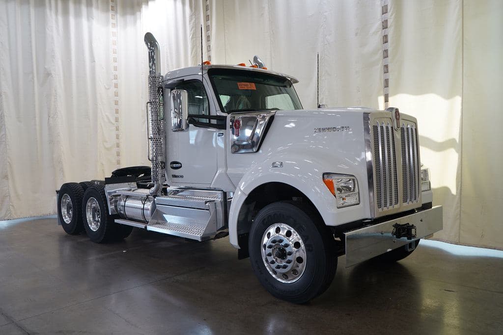 New 2026 KENWORTH W990 image 1