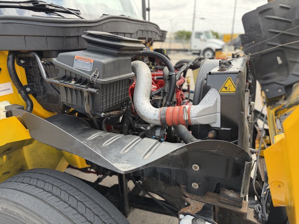 Used 2021 INTERNATIONAL MV607 image 10