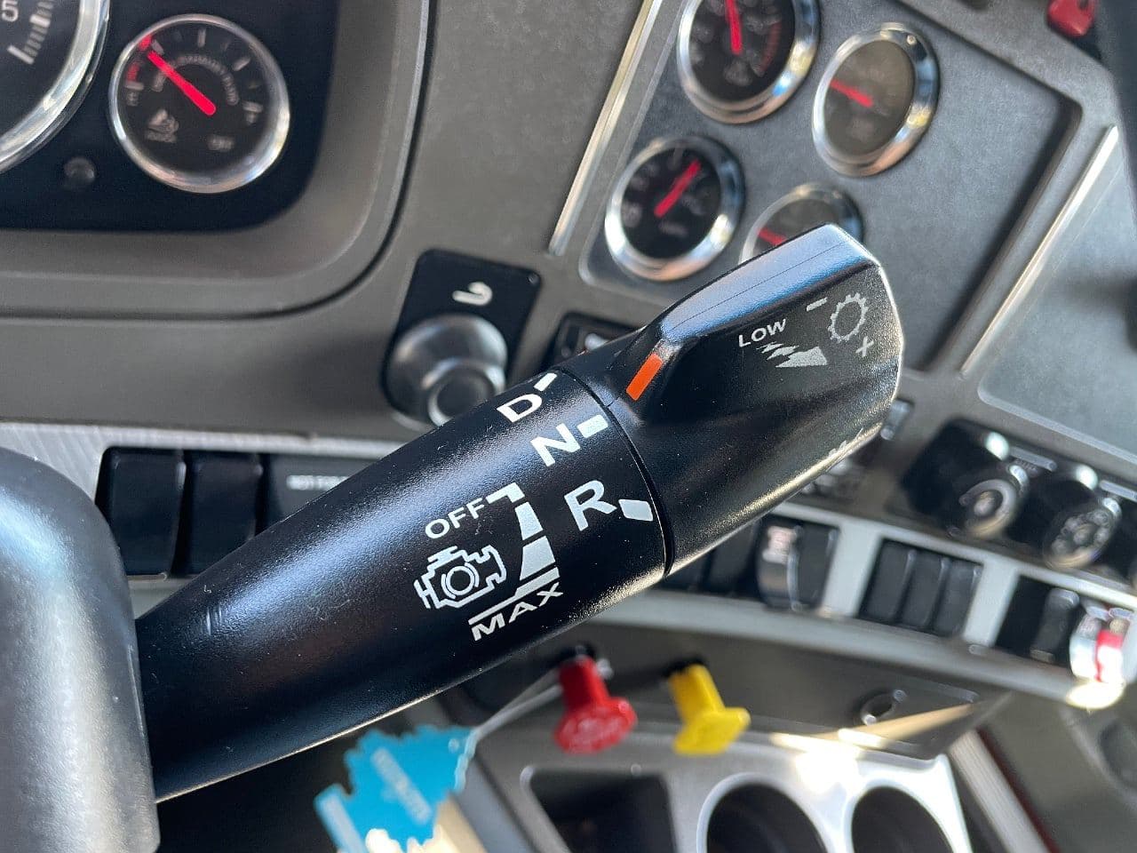 2018 Kenworth T680 image 22