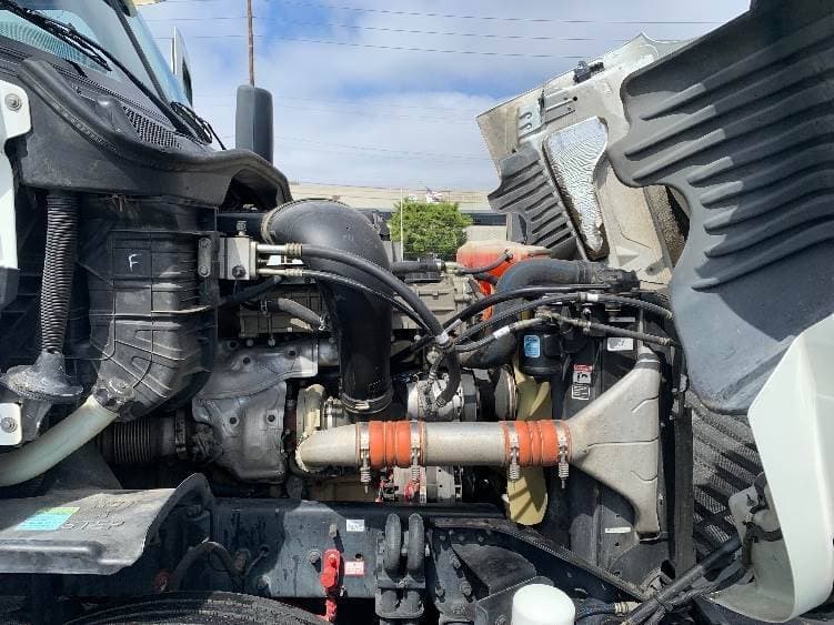 2018 Freightliner Cascadia image 4