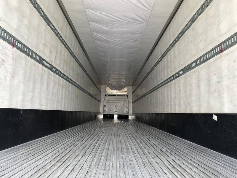 2016 Utility 3000R image 3