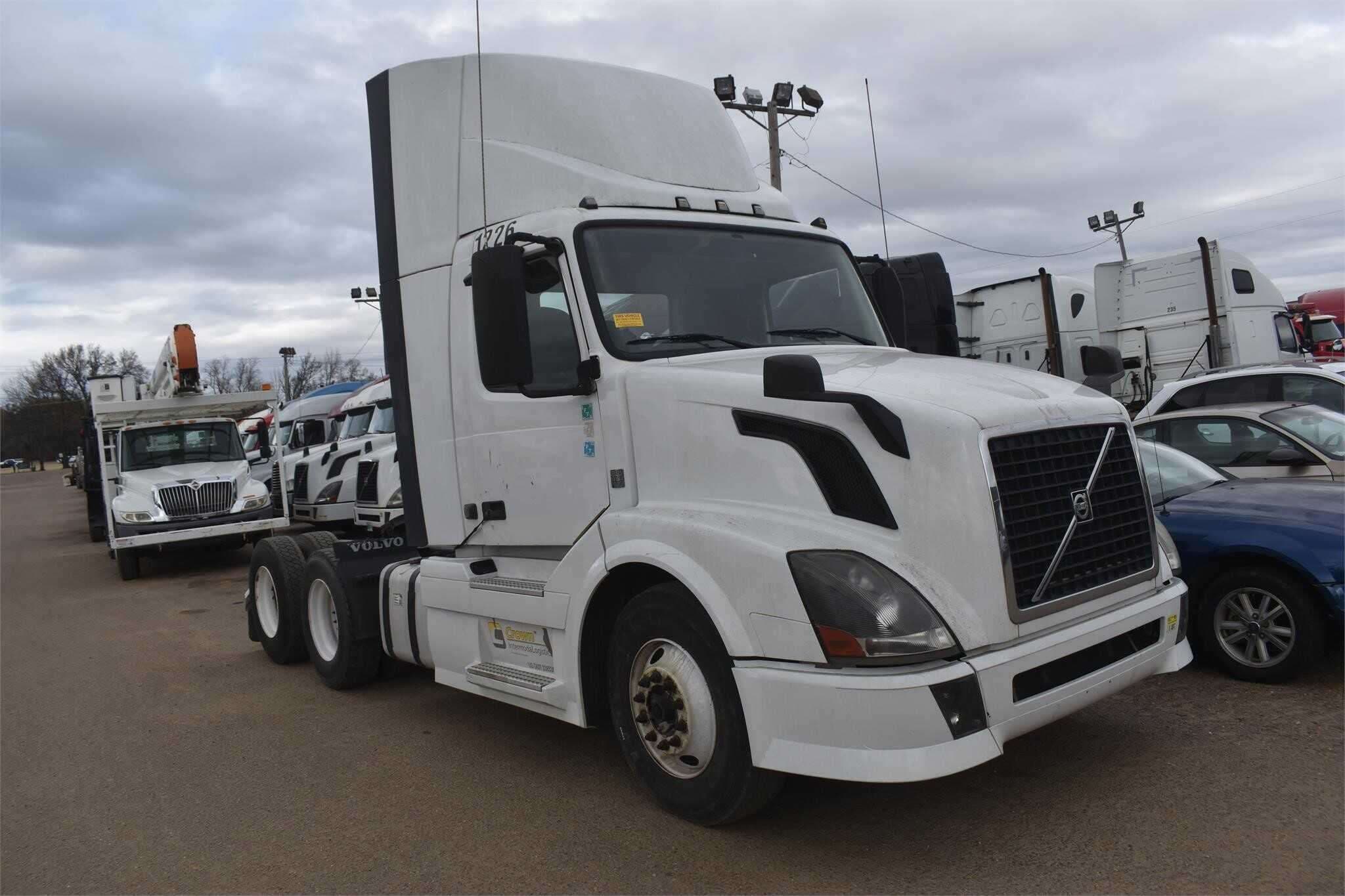 2024 Volvo VNL image 1