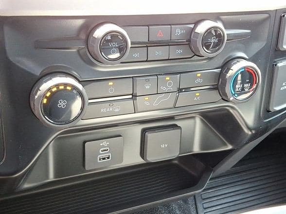 2025 Ford F450 SD image 9